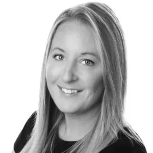 shoulder height image of amy stubbins