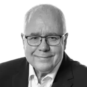 Shoulder height photo of Andrew Cockman