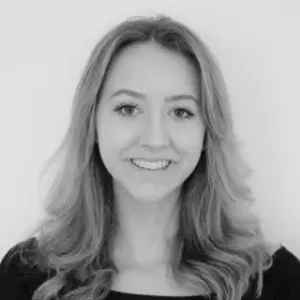 Shoulder height photo of Charlotte Beamond