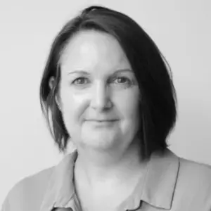 shoulder height image of clare slattery