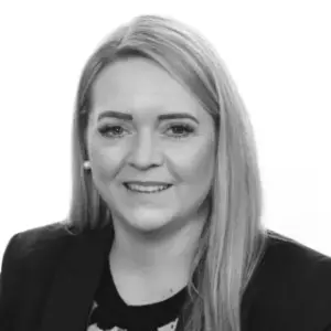 Shoulder height photo of Jennie Brown