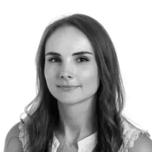 shoulder height image of Katie Frearson