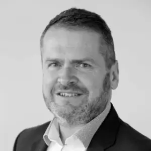 shoulder height image of martyn shakespear