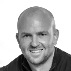 Shoulder height photo of Rory Colhoun