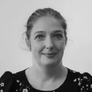 shoulder height image of sally shacklock