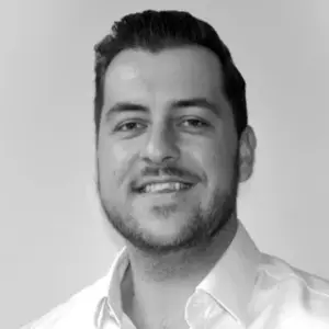 Shoulder height photo of Lewis Coupe