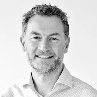 shoulder height photo of Paul Birch
