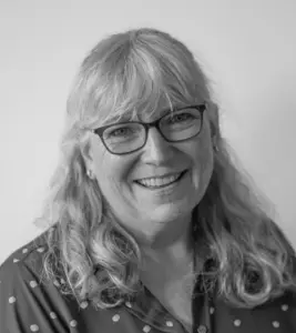 PearlMead_B&W-650x650_cropped