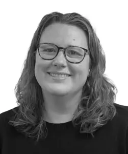 Lisa Jones photo_Black and White_cropped